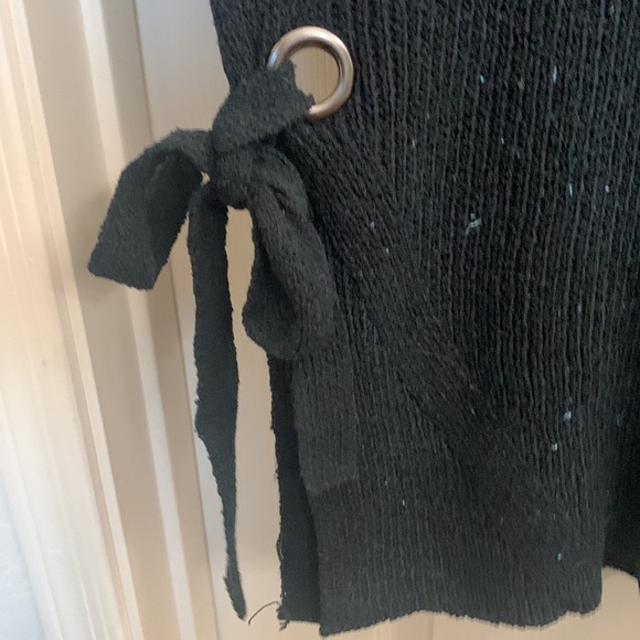 Lush Black Keyhole Knit Sweater with Grommet‎ Tie and Side Slits - Size M - Picture 7 of 13